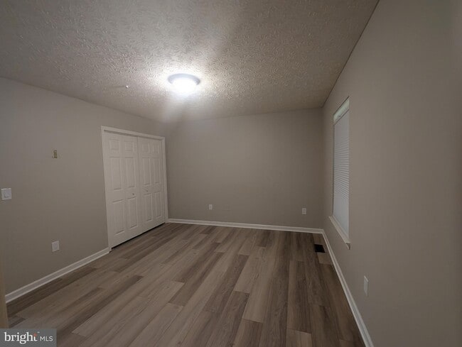 Photo - 629 Tripp Creek Ct