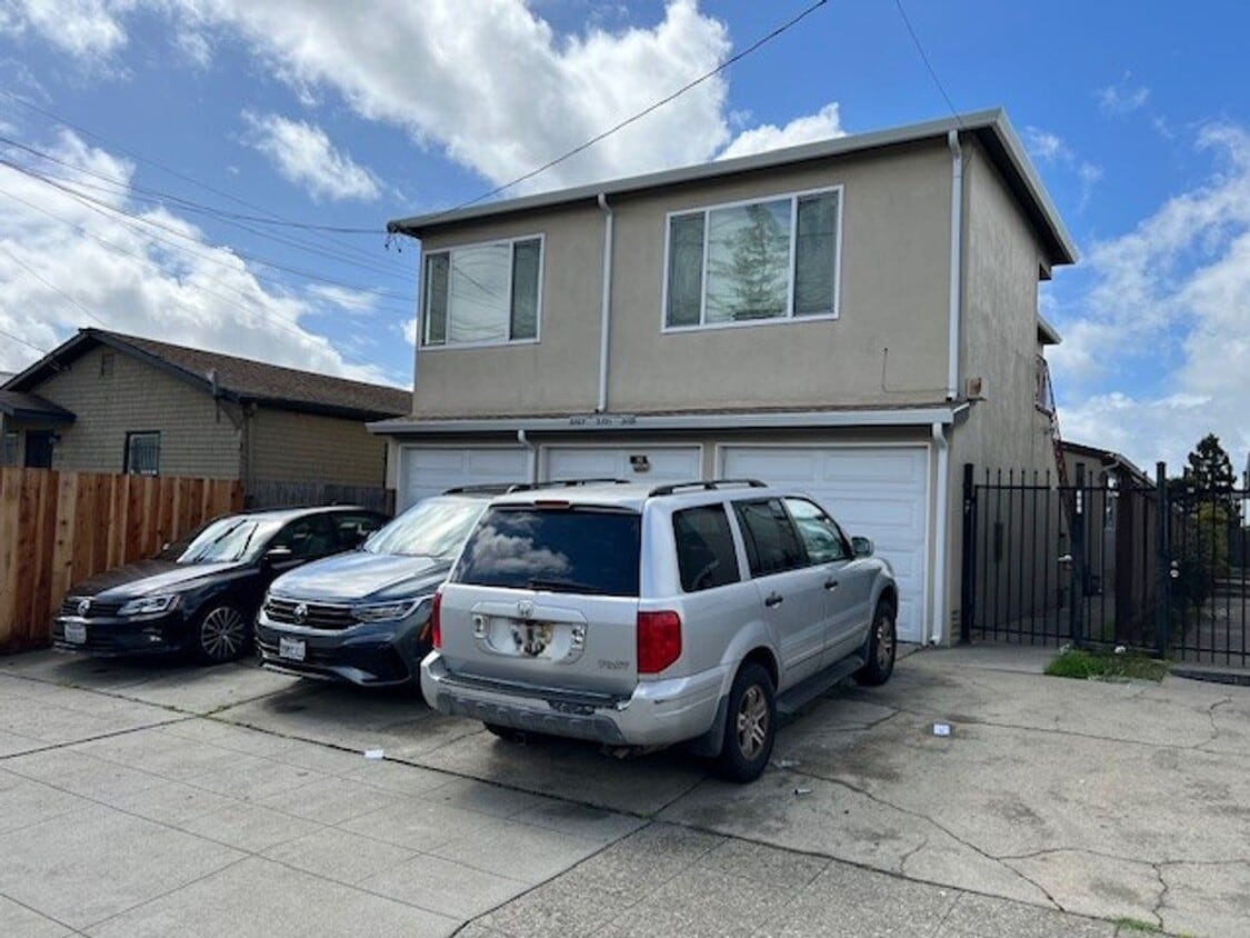 Updated 2-Bedroom Apartment Near 35th Ave ... - Updated 2-Bedroom Apartment Near 35th Ave ...