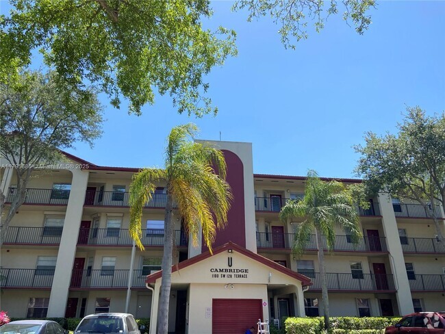 Building Photo - 1100 SW 128th Terrace Unit 305U Rental