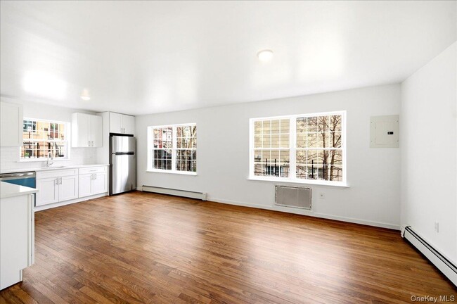 Photo - 82 Morningside Ave Unit 1