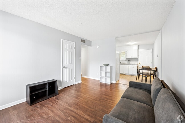 2BR, 1.5BA - 800SF - Living Room