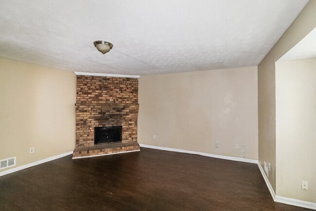 Photo - 5351 Ridgemere Ct