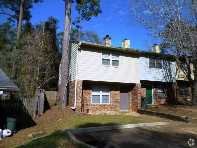 Building Photo - 2304 Claremont Ln Rental