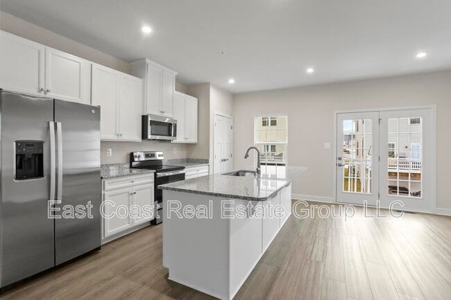 Photo - 323 Patterson Pk Rd