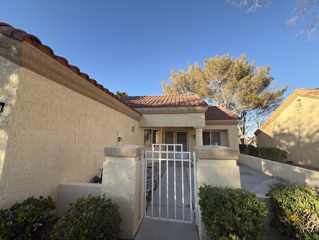 Photo - 9028 Starmount Dr