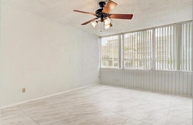 Photo - 1800 Lavaca St Unidad A-106 Rental