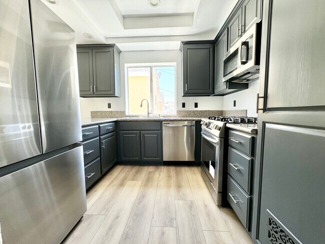 Photo - 2109 Crenshaw Blvd Unidad 7