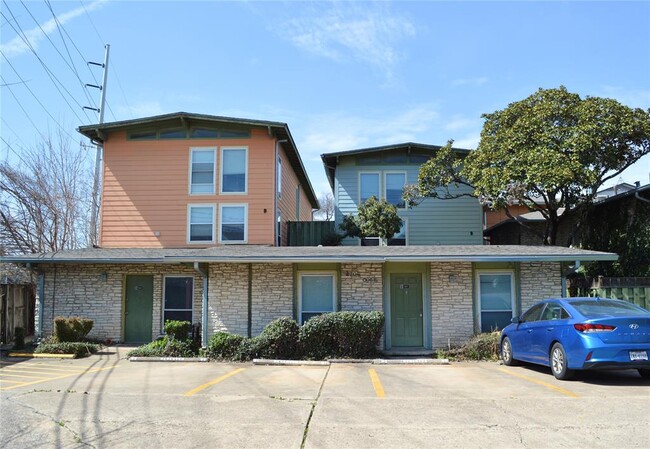 Building Photo - 2706 Cole St Unit 104-B Rental