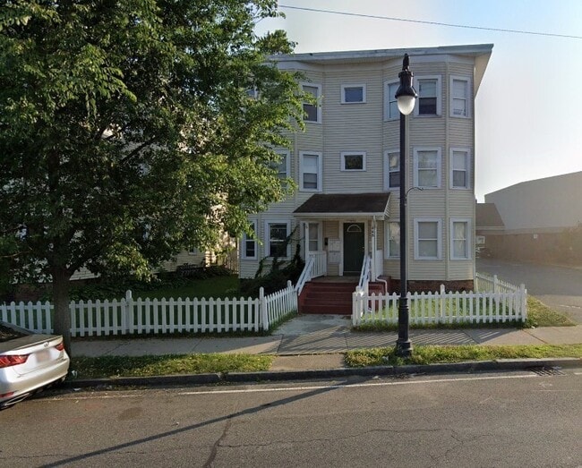 Building Photo - 448 Dickinson St Unit 1R Rental