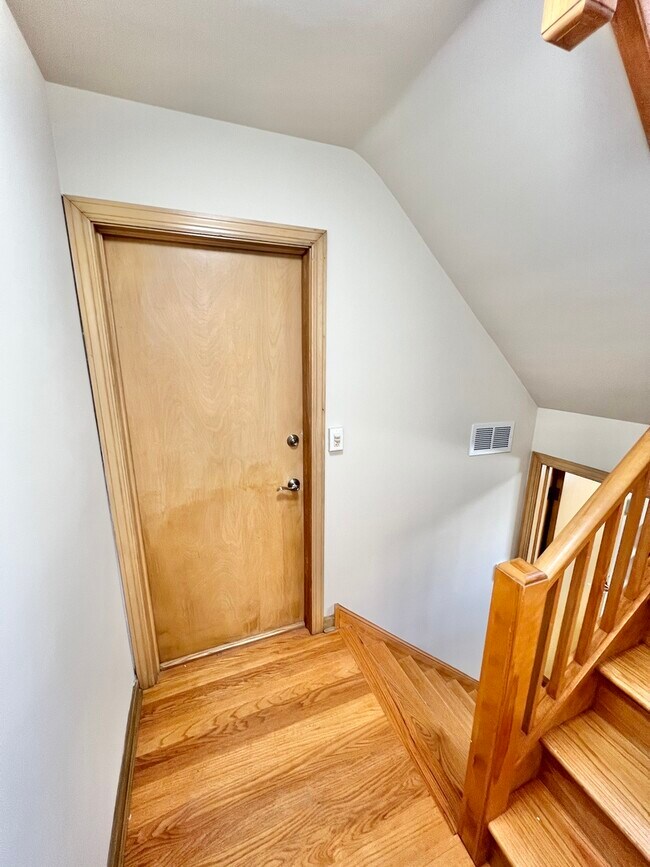 Photo - 5547 N Central Ave Unit 1