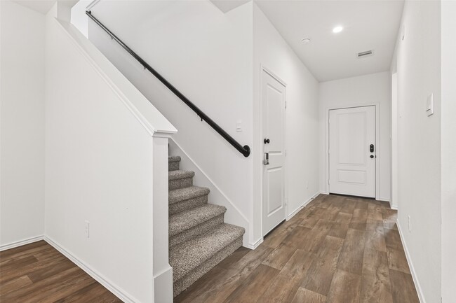 Photo - 4242 Wilsford Oak Wy