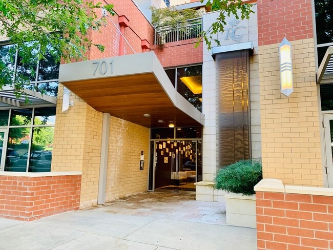 Photo - 701 Royal Ct Unit 412