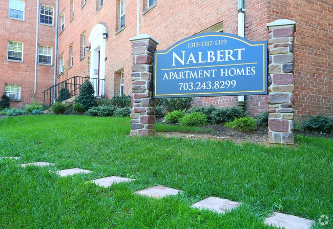 Bienvenido a Nalbert Apartments.