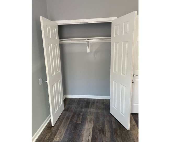 Photo - 627 Denison St Unit 4 W/Bath Available $750 4 W/BATH