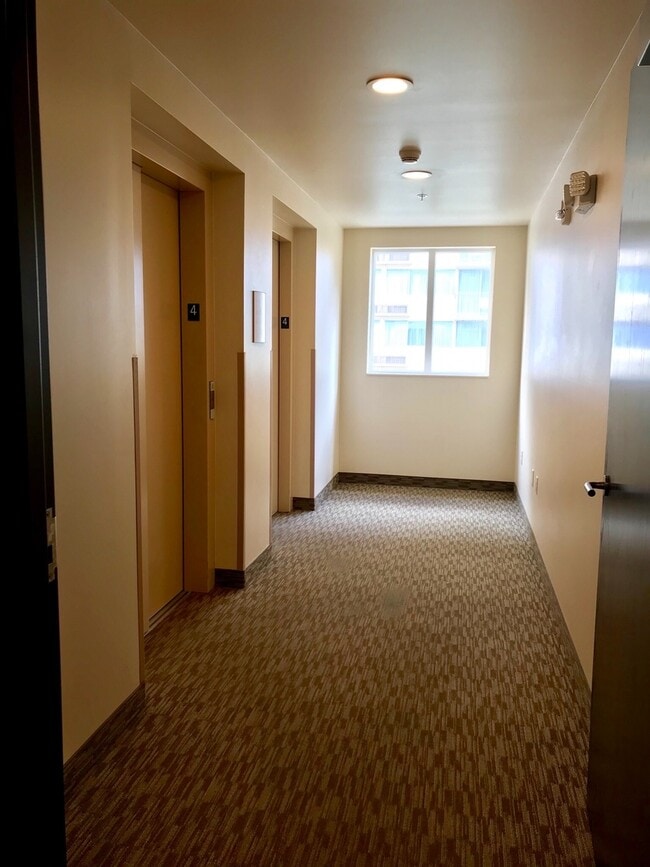 Photo - Beautiful & Convenient 2/2/2 Unit