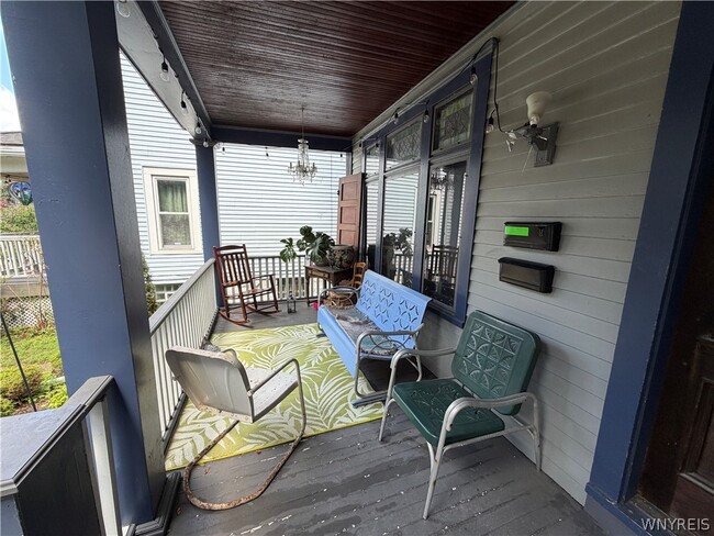 Photo - 455 Crescent Ave