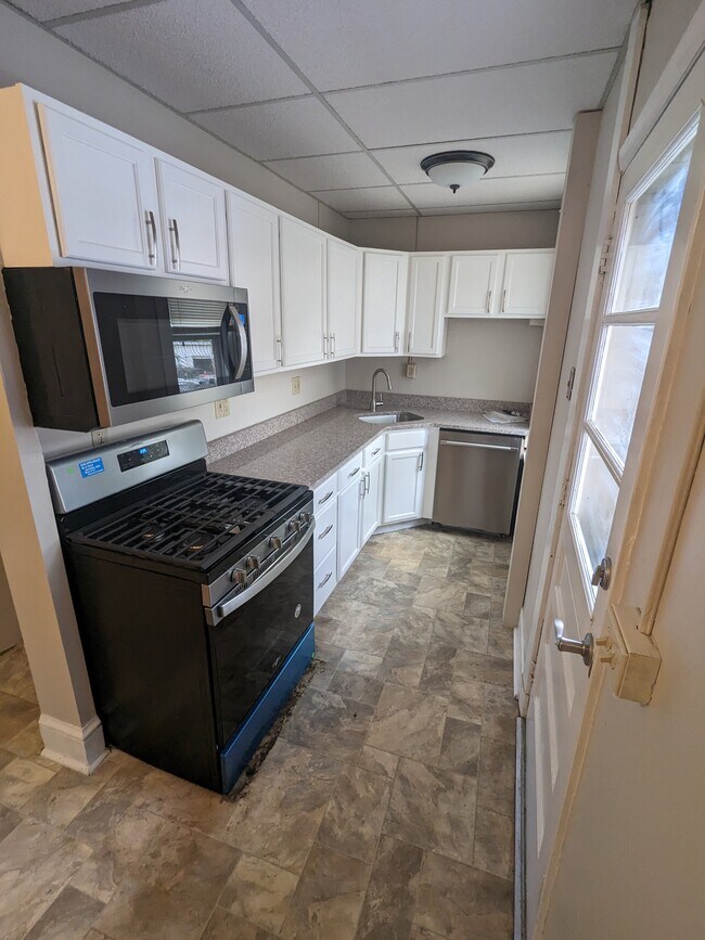 704 N Lime St Unit 2