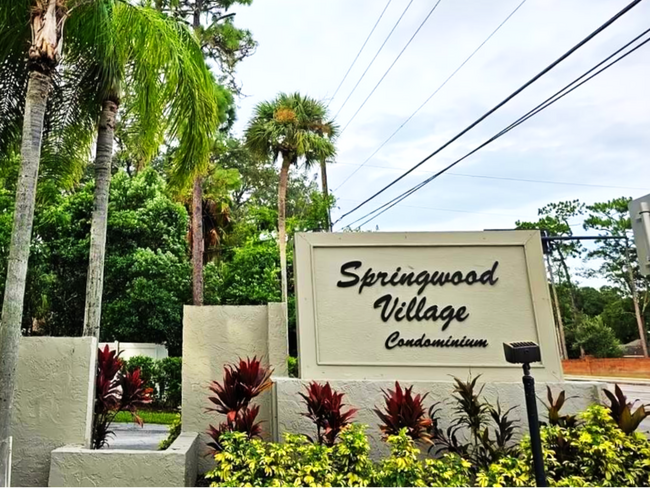 Building Photo - 105 Springwood Cir Unit 105B