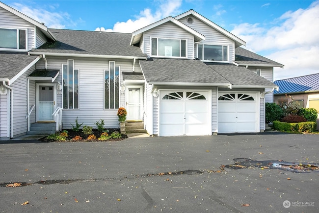 Discover Waterfront Bliss: Spacious 3-Bed ... - Discover Waterfront Bliss: Spacious 3-Bed ... Apartment Unit #11