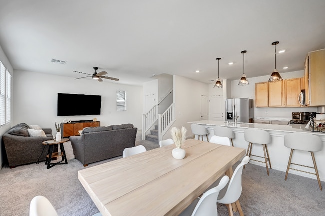 Photo - 9164 Surrey Wood St