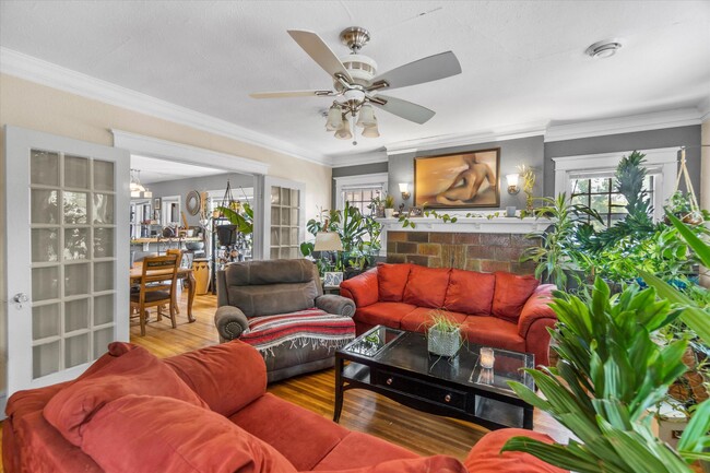 Photo - 750 N 34th St