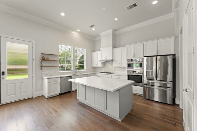 Photo - 9651 Kings Cross Station