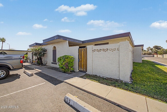 Photo - 830 S Dobson Rd