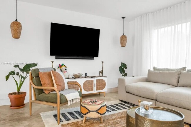 Photo - 5250 NE 15th Ave