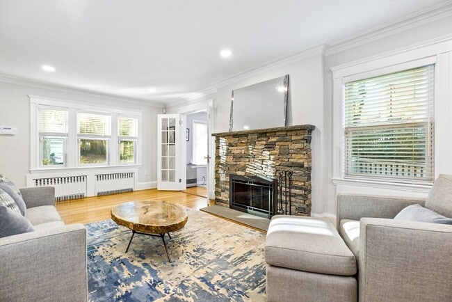 Photo - 37 Commonwealth Park