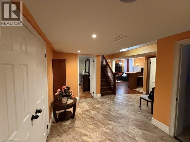 Photo - 2 Pineridge Dr
