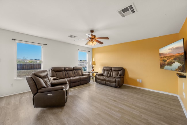 Photo - 1189 Shadow Creek Blvd