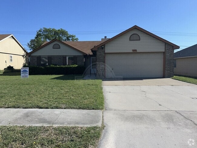 Building Photo - 2209 Fieldstone Dr Rental