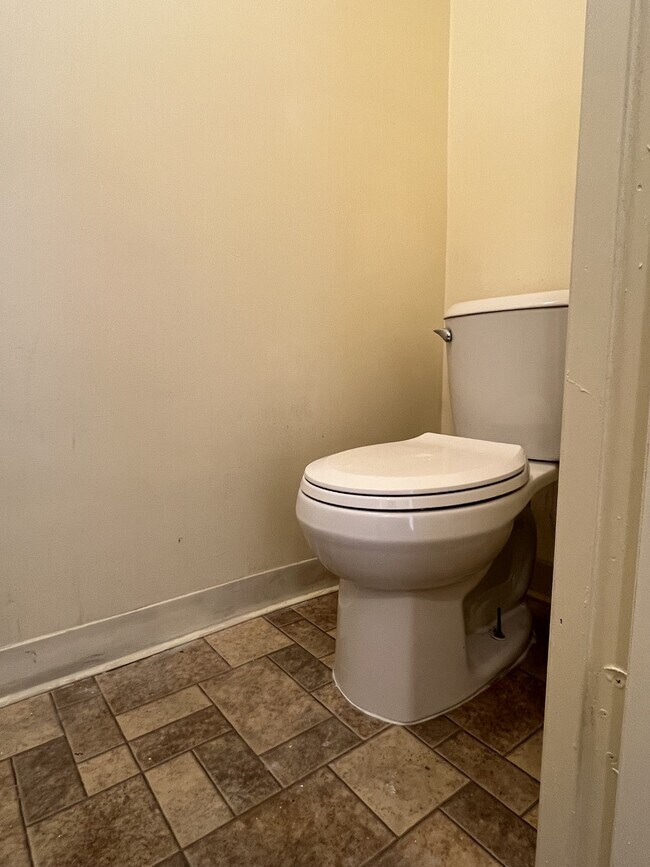 Photo - 384 S Ironton St