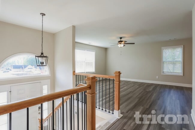 Photo - 209 Hampton Oaks Cir