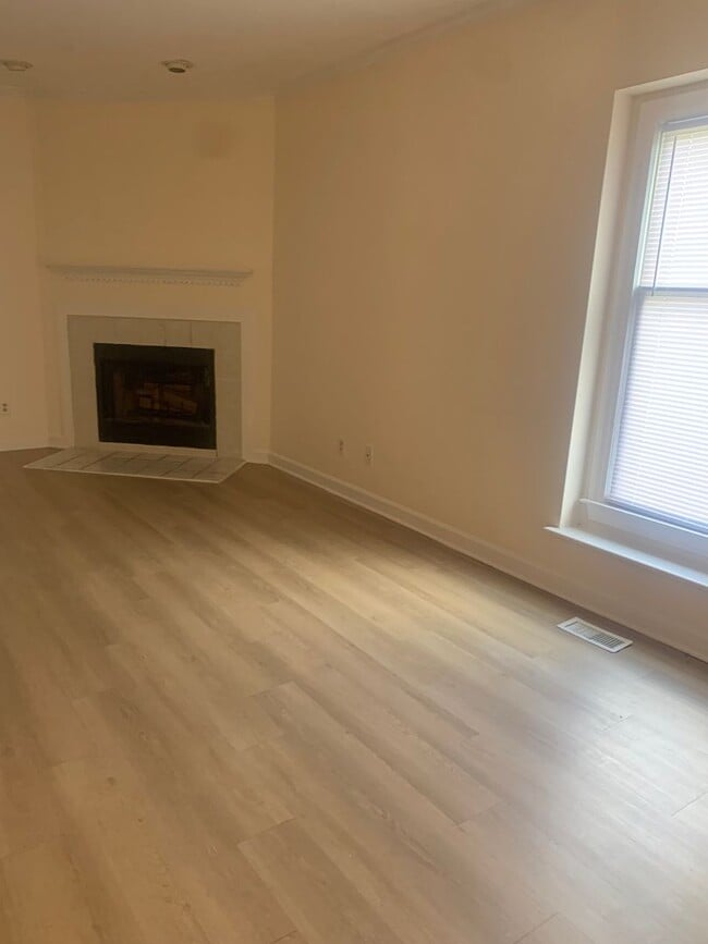 Photo - 6133 Highcastle Ct