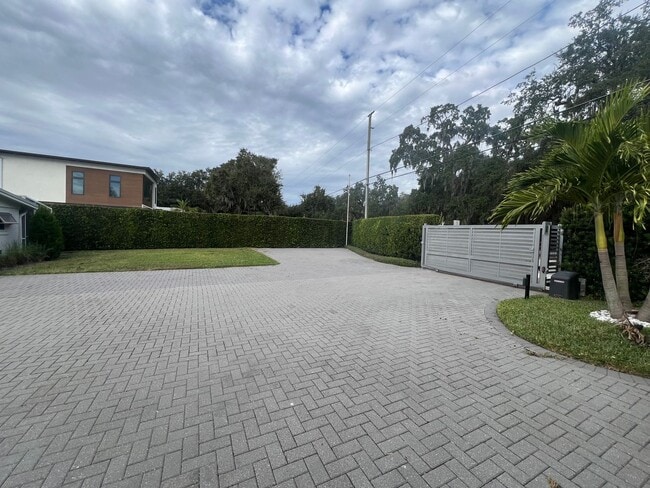 Photo - 7210 Seminole Dr