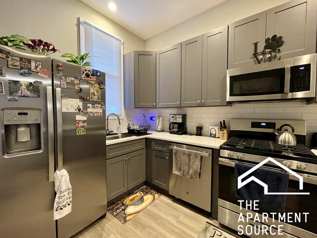 Photo - 1725 N Honore St Unidad 1R