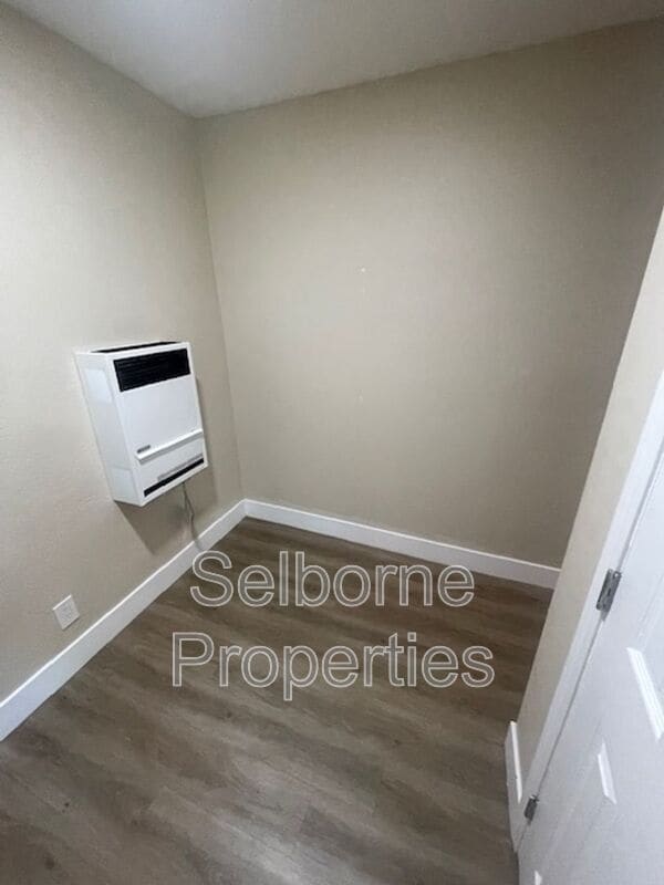 Photo - 524 41st St