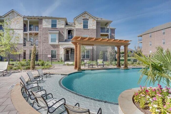 Photo - 3400 McMillen Dr Unit b1