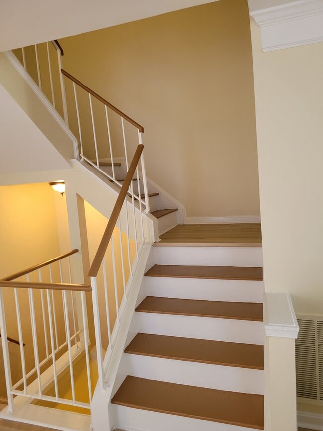 Photo - 2681 McGuffeys Ct