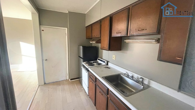 Photo - 101 N George St Unidad 3