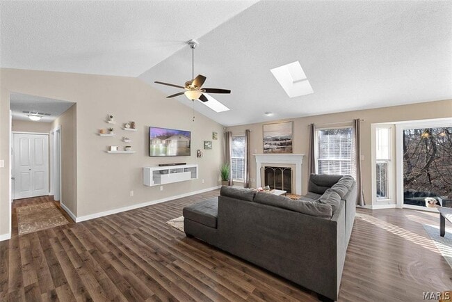 Photo - 202 Oxford Ave