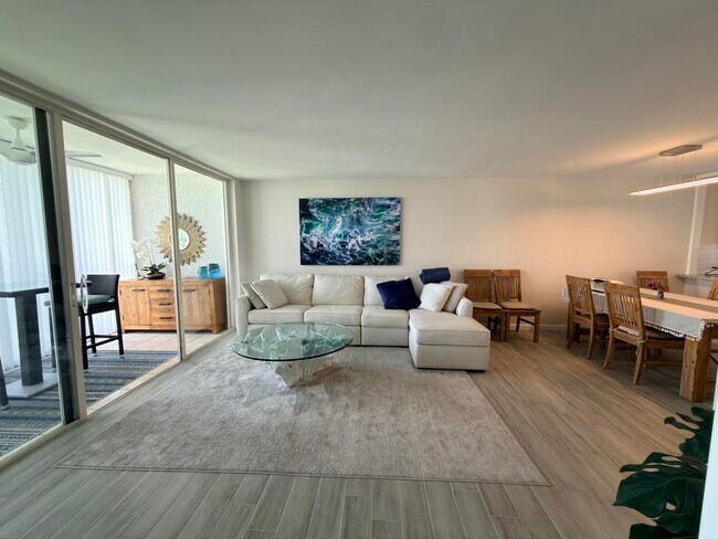 Photo - 4242 Deste Ct Unidad 208