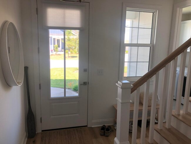 Photo - 263 Windrow Way