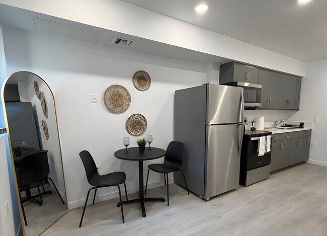 Photo - Gorgeous 1 bed/1 bath and Studio units ~ LA City Section 8 Voucher Accepted!