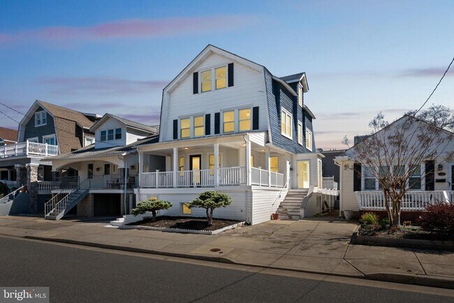 3 N Surrey Ave