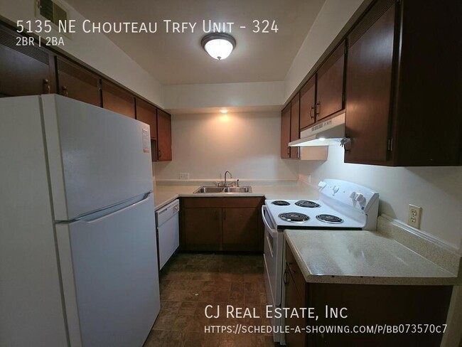 Photo - 5135 NE Chouteau Trafficway