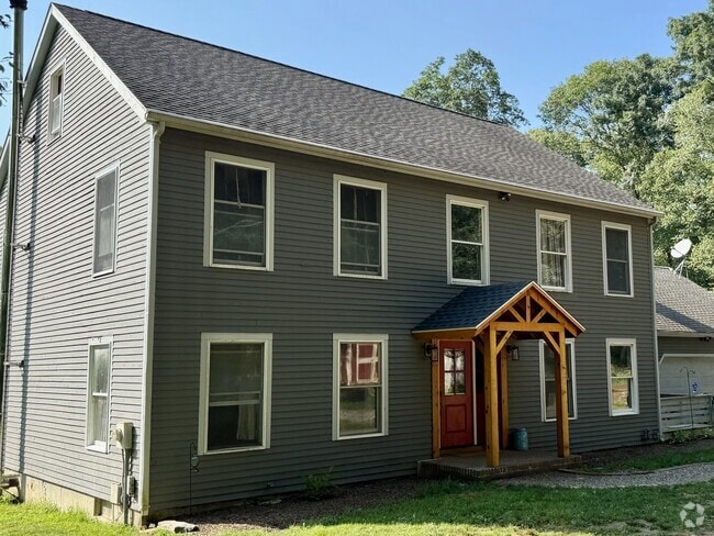Building Photo - 41 Branch Hill Rd Rental