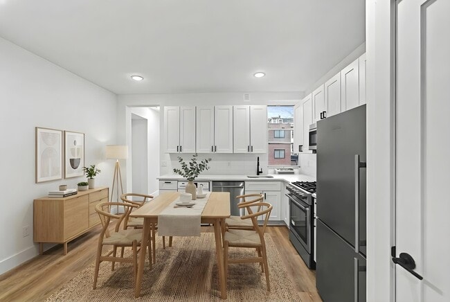 Building Photo - 929 Willow Ave Unit 5