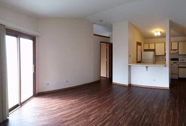 Living Room - 4314 W Shamrock Ln Unit 3D